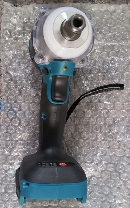 Гайковерт - Імпакт 320 n/m новий під головку та биту без  Акб