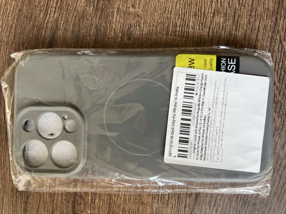 Новый чехол на iPhone 16 Pro max