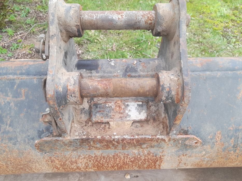 Łyżka do minikoparki Strickland skarpówka 120cm