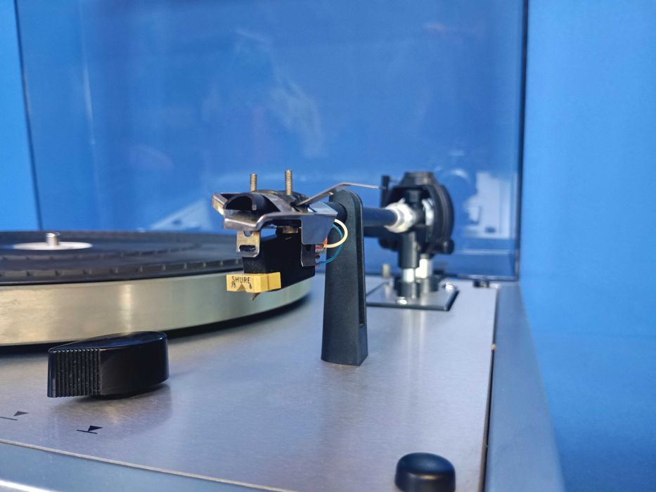 gira-discos THORENS TD 166 MK II