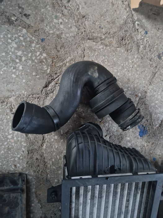 Vw t4 intercooler silnika   2.5 tdi ACV komplet z wezami nowy przod tlumik