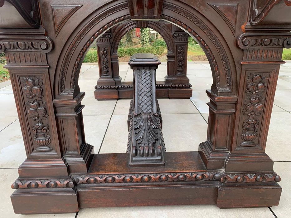 Renesansowy duży rozkładany stół