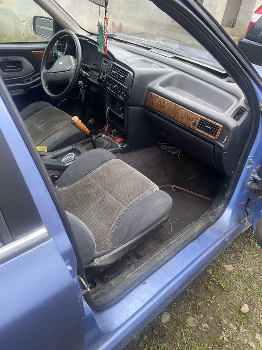 Форд Скорпіо  Ненаходу Розберається цікавить обмін