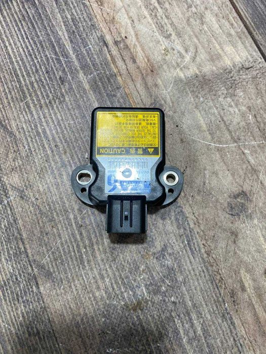 Датчик поперечного прискорення курсової стійкості ESP ABS Toyota Prius 30 2009-2015 89183--48030 / 174500--5922