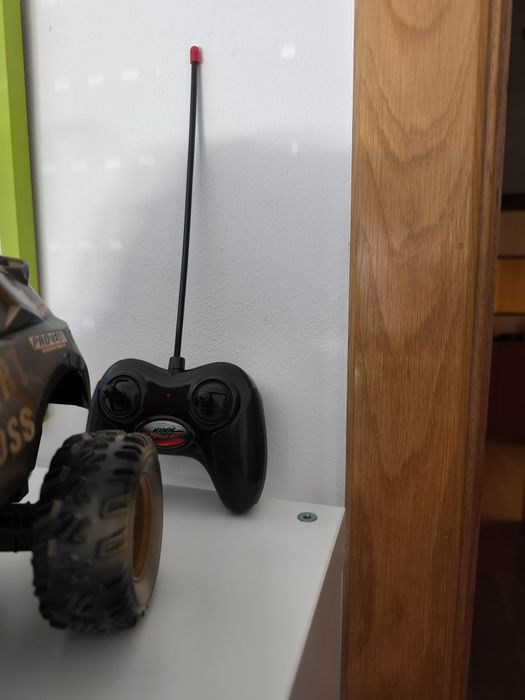 Carro telecomandado