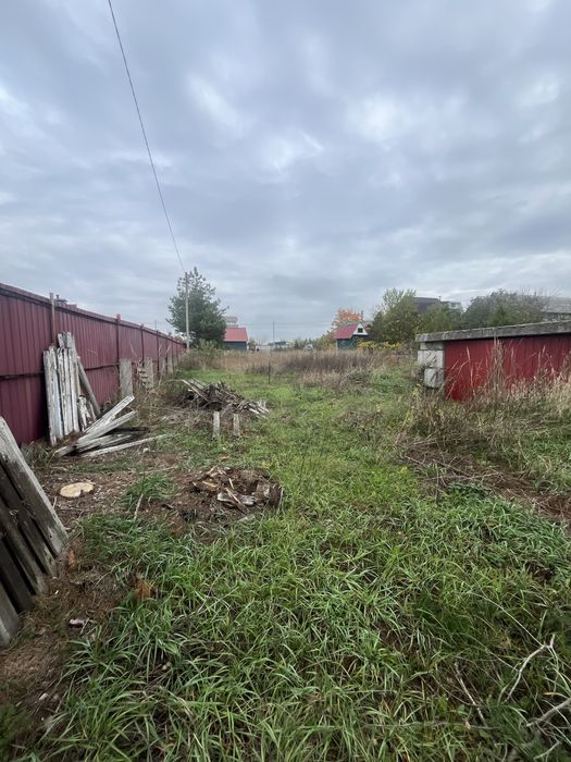 Синяк — 25 соток під забудову! Газ, світло, цоколь