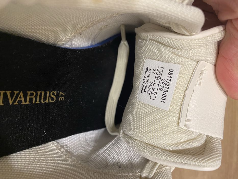 Tenis da Stradivaryus  semi novo