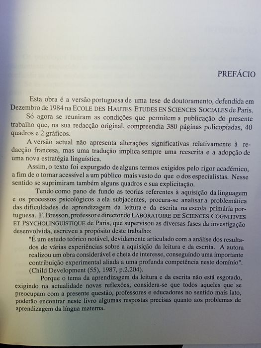 Livro Estudo psicolinguístico da  aprendizagem da leitura e da escrita