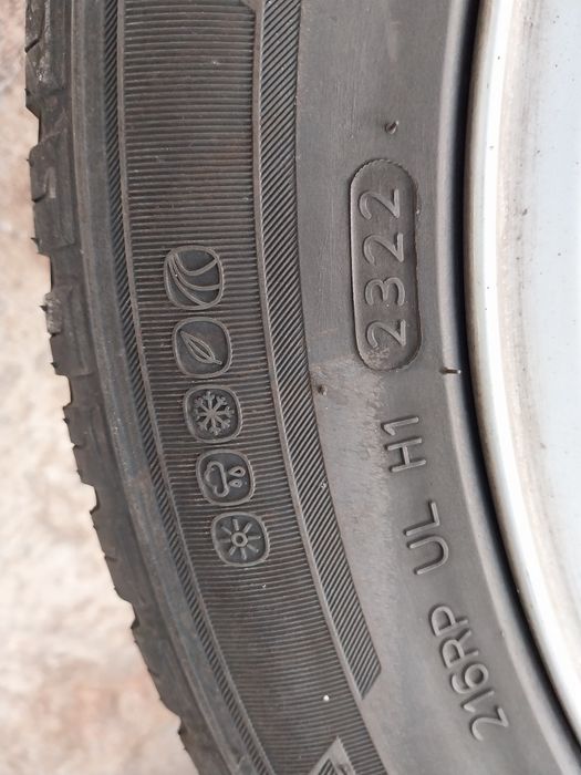 Sprzedam ładne opony Hankook z fegami