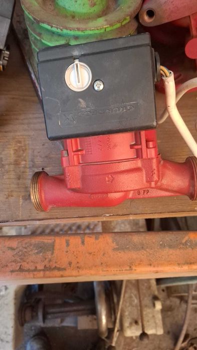 Grundfos UPS32-80N180 mm nierdzewna pompa obiegowa  2" cyrkulacyjna