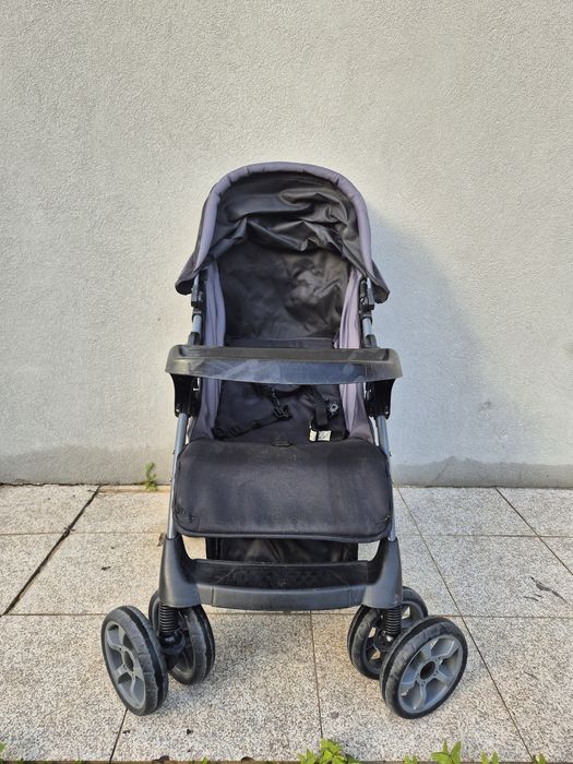 Carrinho de Passeio Compacto (Preto/Cinzento) – Muito Prático e Confortável