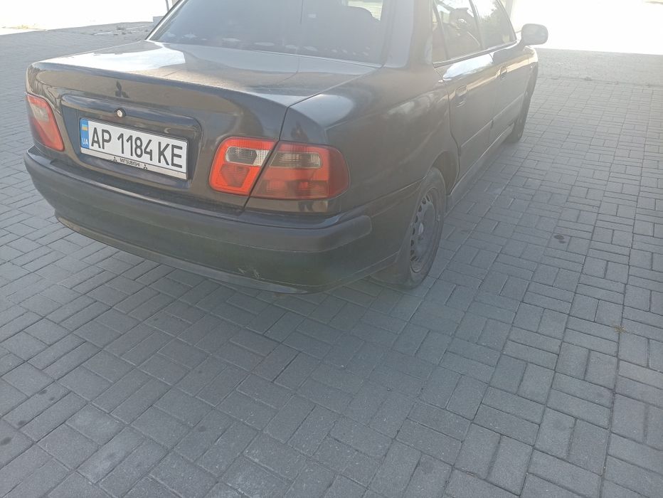 Продам Мітсубісі Каризма 1,6  рестайлінг 2002 року з переоформленням