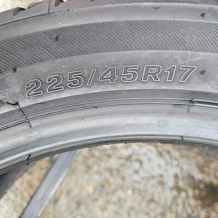 Шини 225/45 R17 Bridgestone (Бріджестони) 80$/2шт. літня резина