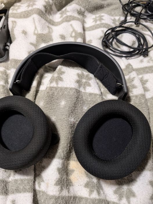 Słuchawki stelseries Arctic 5 z mxerem do discorda
