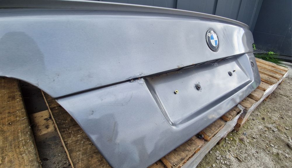 Klapa Pokrywa BMW E39 M-PAKIET LOTKA  Seria - 5 Sedan