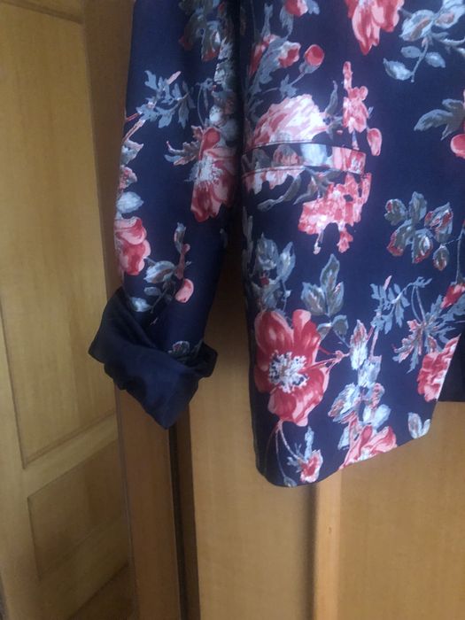 Blazers Bege e Azul as flores