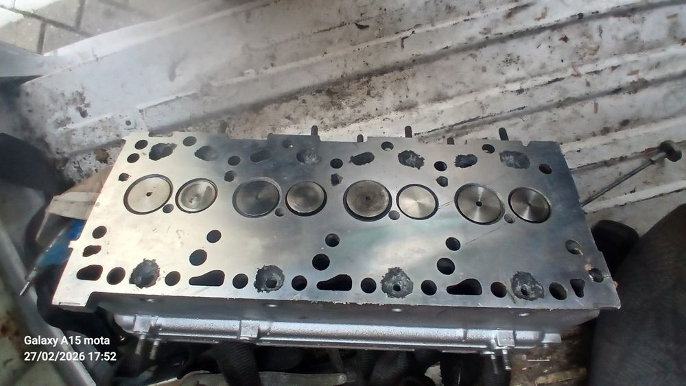 Cabeça de motor Iveco