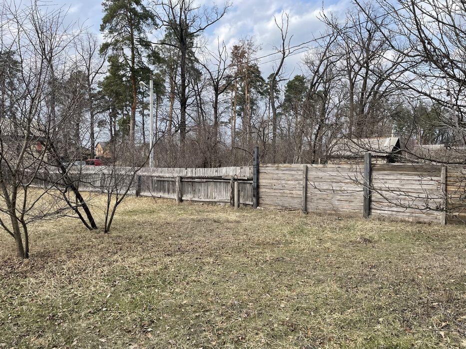 Кутова ділянка в с. Ворзель