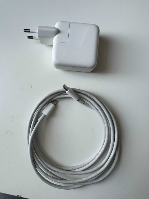 Oryginalna ładowarka Apple USB-C 30W + kabel USB-C – w pełni sprawna