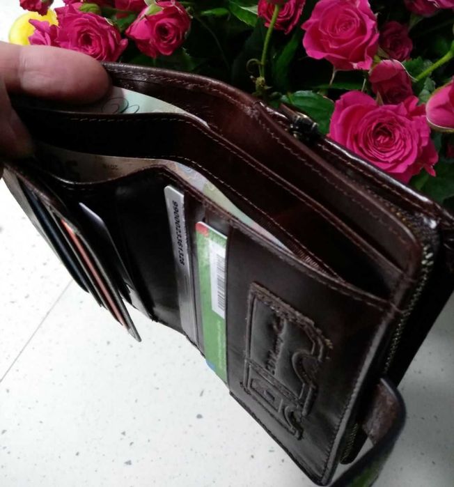 Гаманець чоловічий з натуральної шкіри, портмоне , кошелёк