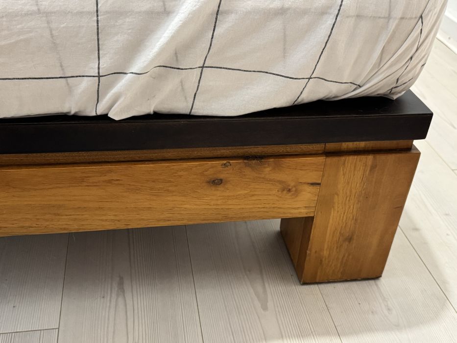 Cama + Estrado + 2 Mesas de cabeceira