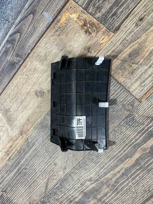 Накладка молдинг рамка центральної консолі Hyundai ix35 2010-2015 919712S060 / 846312S000