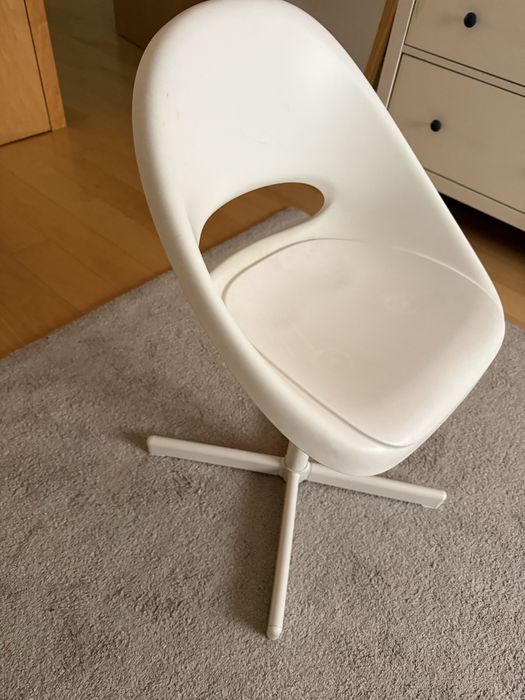 Cadeira de secretaria de crianca