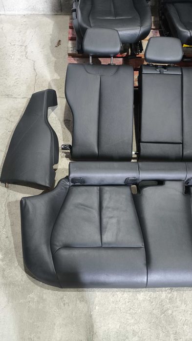 Bancos BMW Serie 3 (F30) Normal em Couro (Costas Passageiros Rebativel)