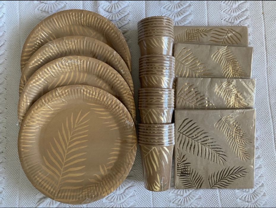 Diversos Conjuntos prato e copo