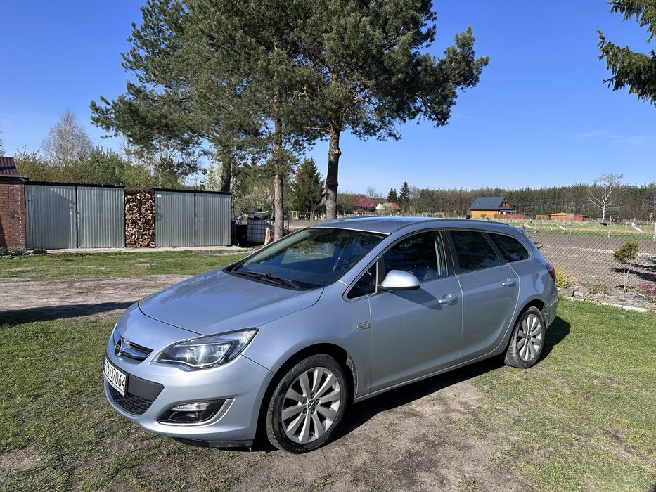 Opel Astra J 1.4t +LPG  Cosmo