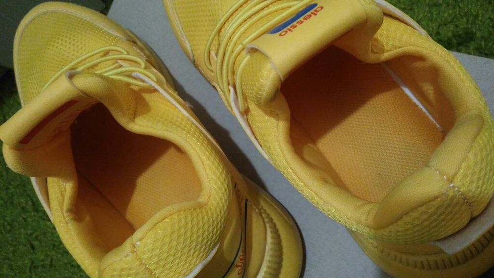 Кроссовки на мальчика