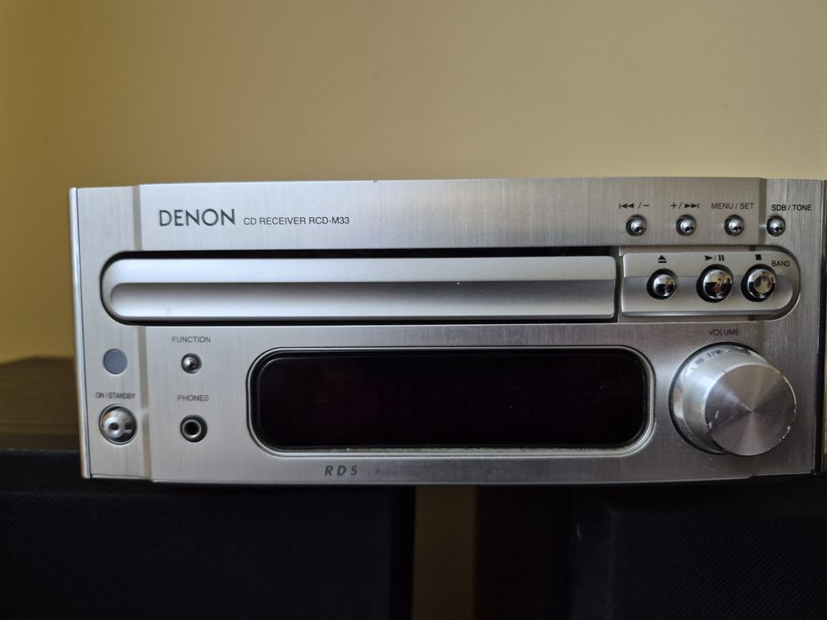 Amplituner Denon  RCD  M33.