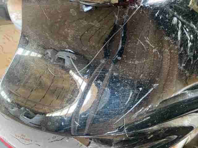 Бампер задний в сборе bmw x5 f15 черный, дефекты на фото