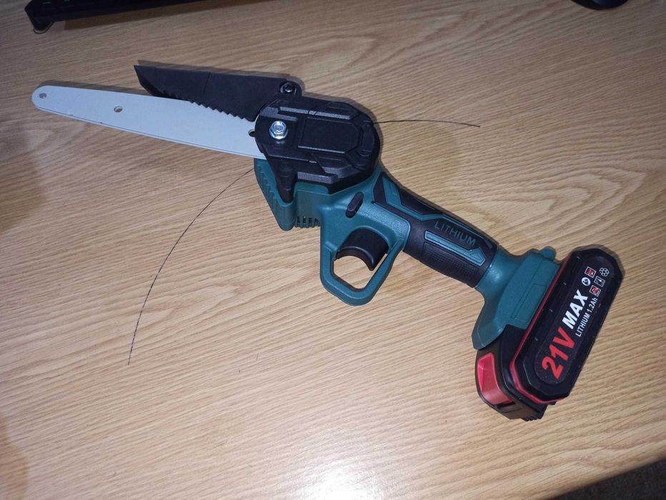 Motoserra motosserra NOVA | Lâmina Longa 6' | DUAS BATERIAS