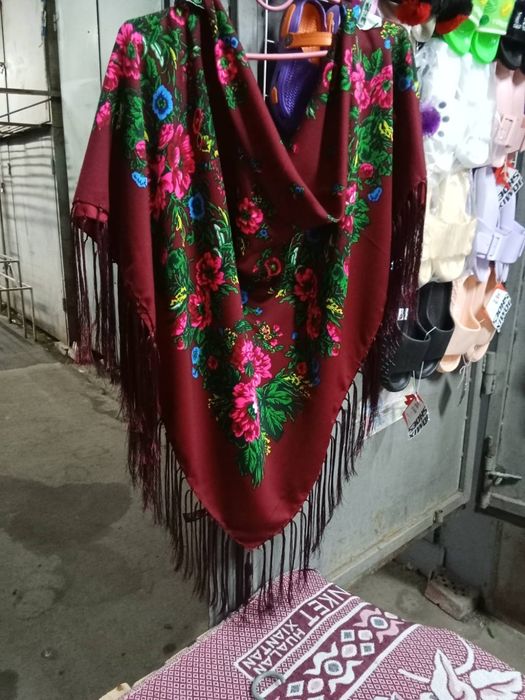 Платок великий святковий