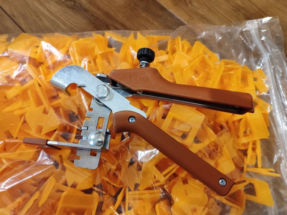 Zestaw do poziomowania płytek Raimondi szczypce, klipsy, kliny