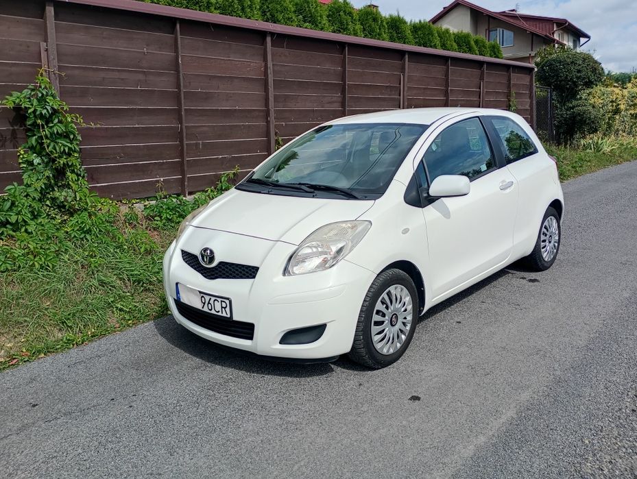 Toyota Yaris 1.3 benzyna salon Polska