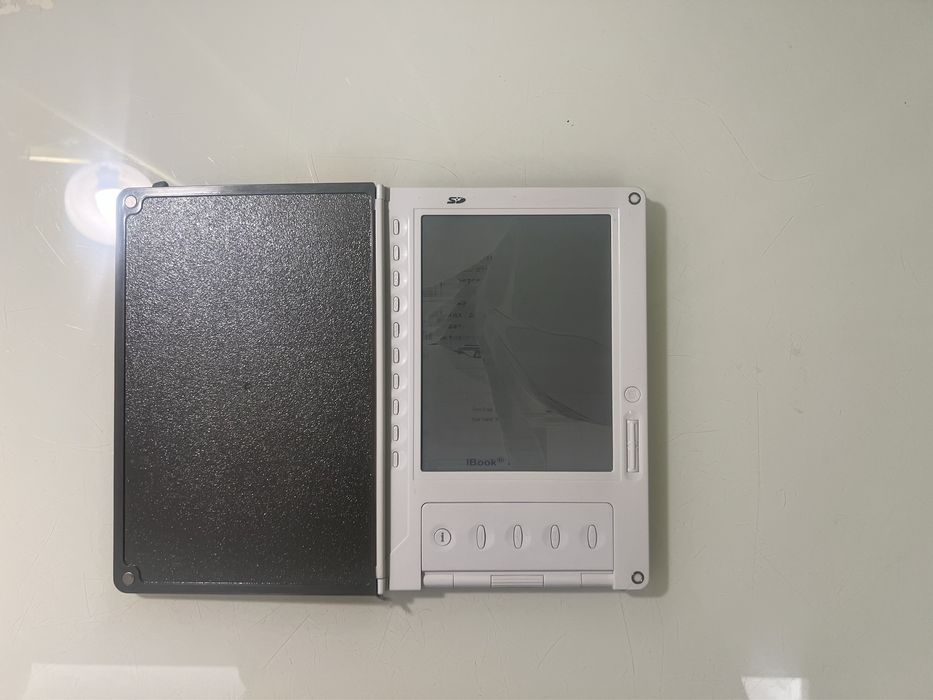 Электронная книга LBook eReader на запчасти или ремонт