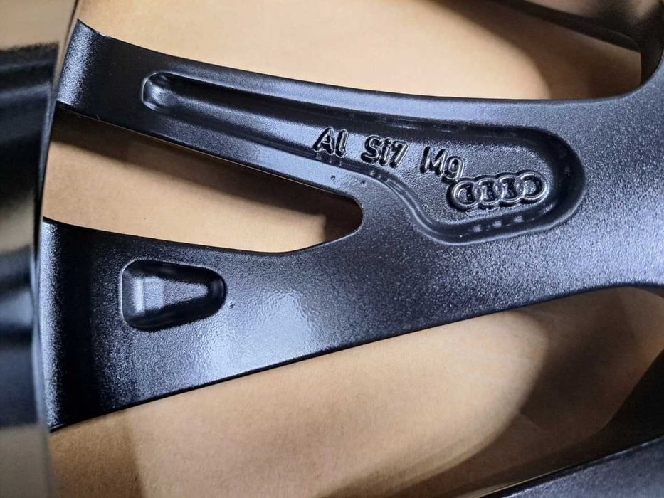 20" оригінальні диски Audi e-tron GT RS Taycan