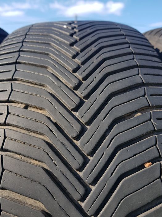 Opony Michelin całoroczne 215x50r17