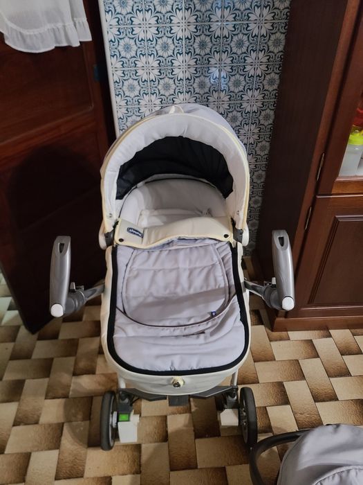 Carro bebé Chico
