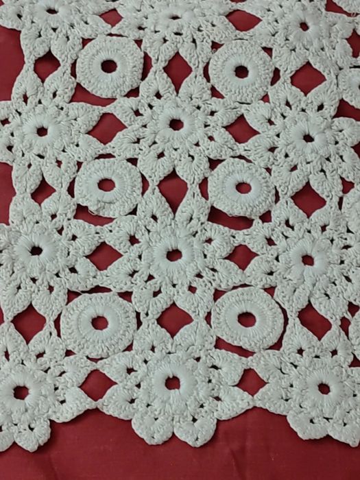 Dwa bieżniki serwetki  koronka bawełniana rękodzieło