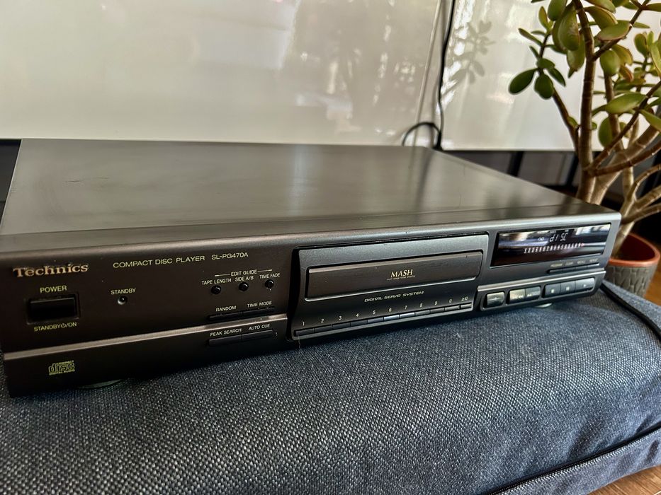 Odtwarzacz CD Technics SL-PG470A