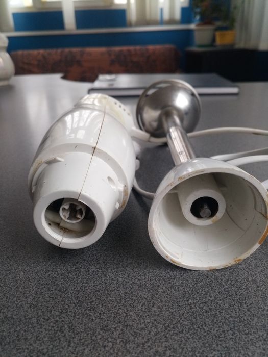 Блендер Sinbo рабочий