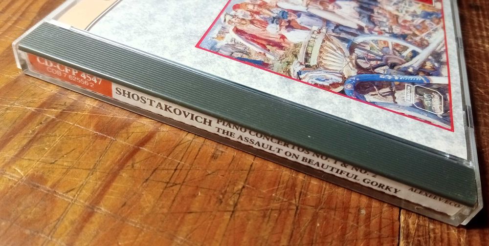 Shostakovich - Piano Concertos 1 & 2 (Dmitri Alexeev) EMI CD