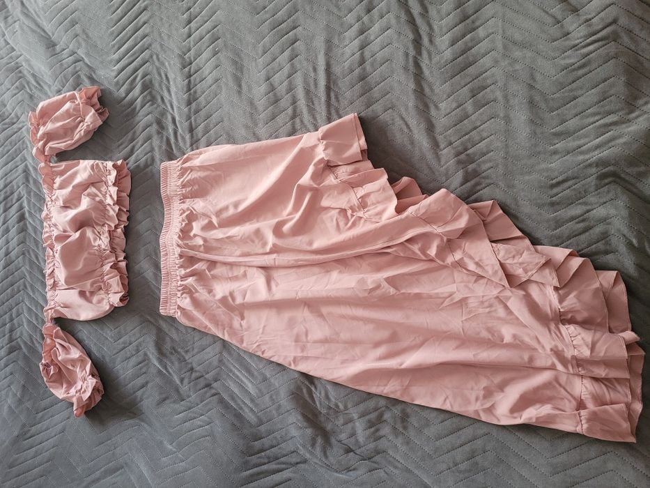 Dwuczęściowy komplet bluzka hiszpanka i asymetryczna spódnica L