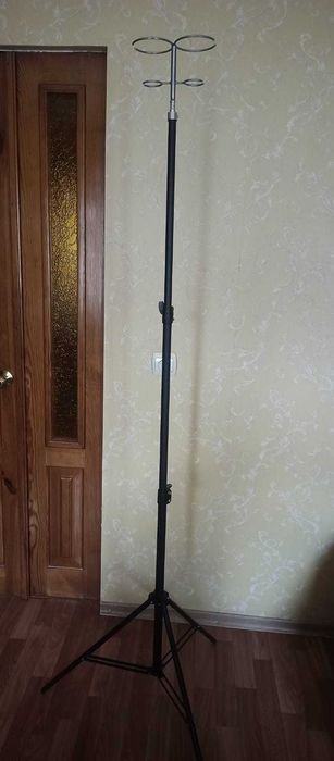 Штатив  для капельниц/ крапельниць телескопический