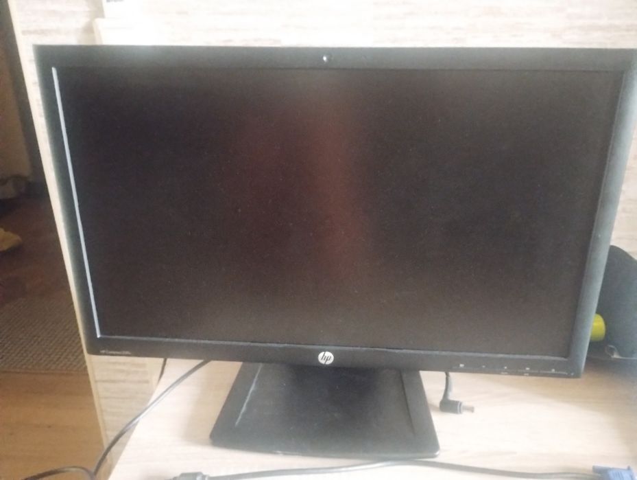 Монітор HP compaq l2311c 23 дюйма Широкоформатний поворотний