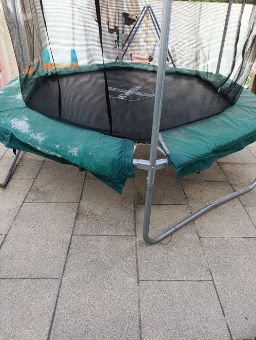 Trampolim Decathlon 240m
