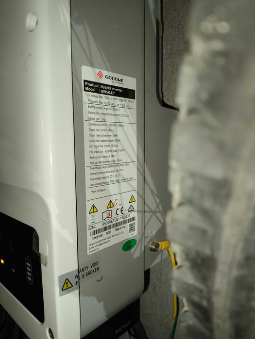 Inversor GoodWe GW5KW-ET Trifásico Híbrido até 5kW